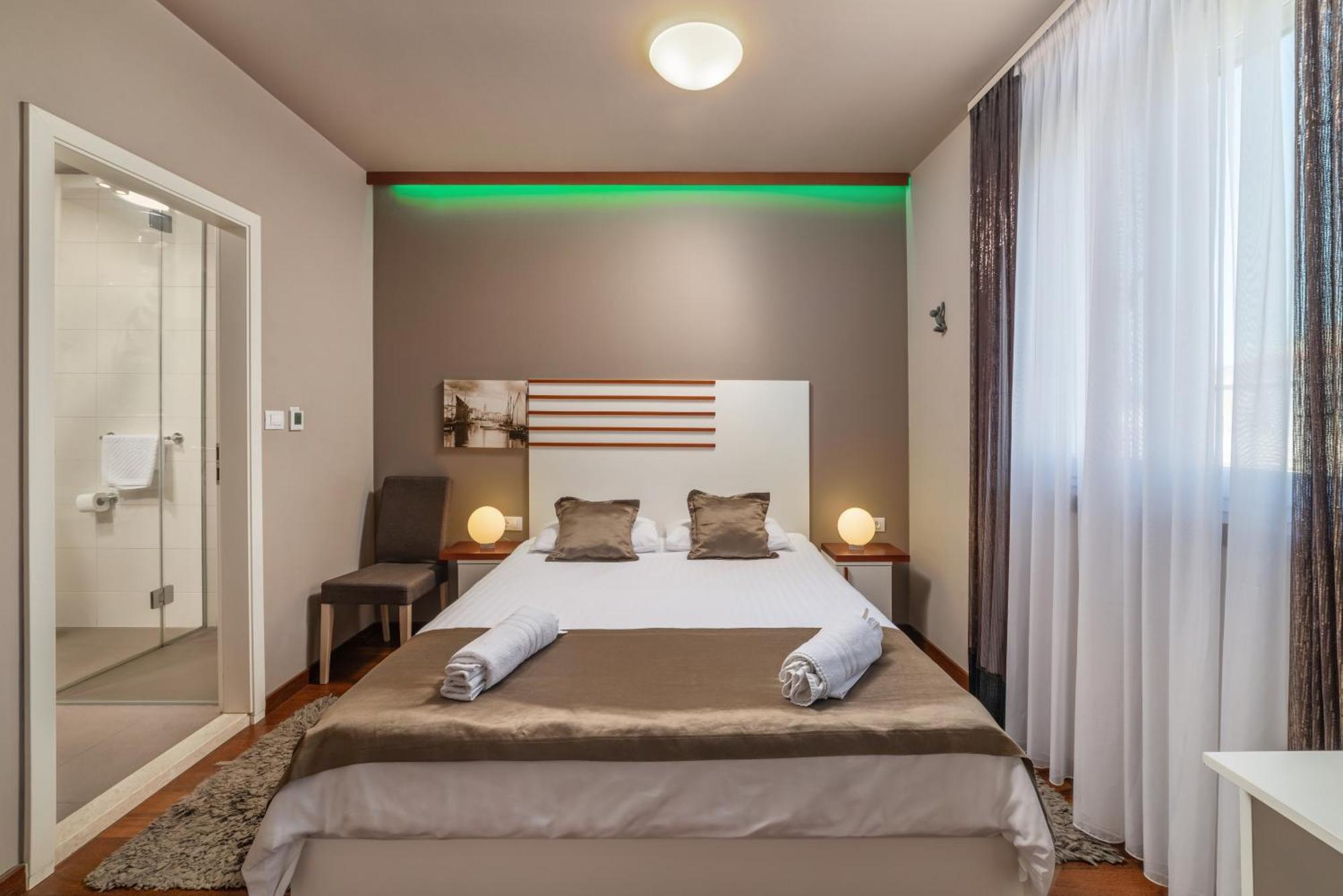 Luxury Rooms Kiara Split Exterior photo