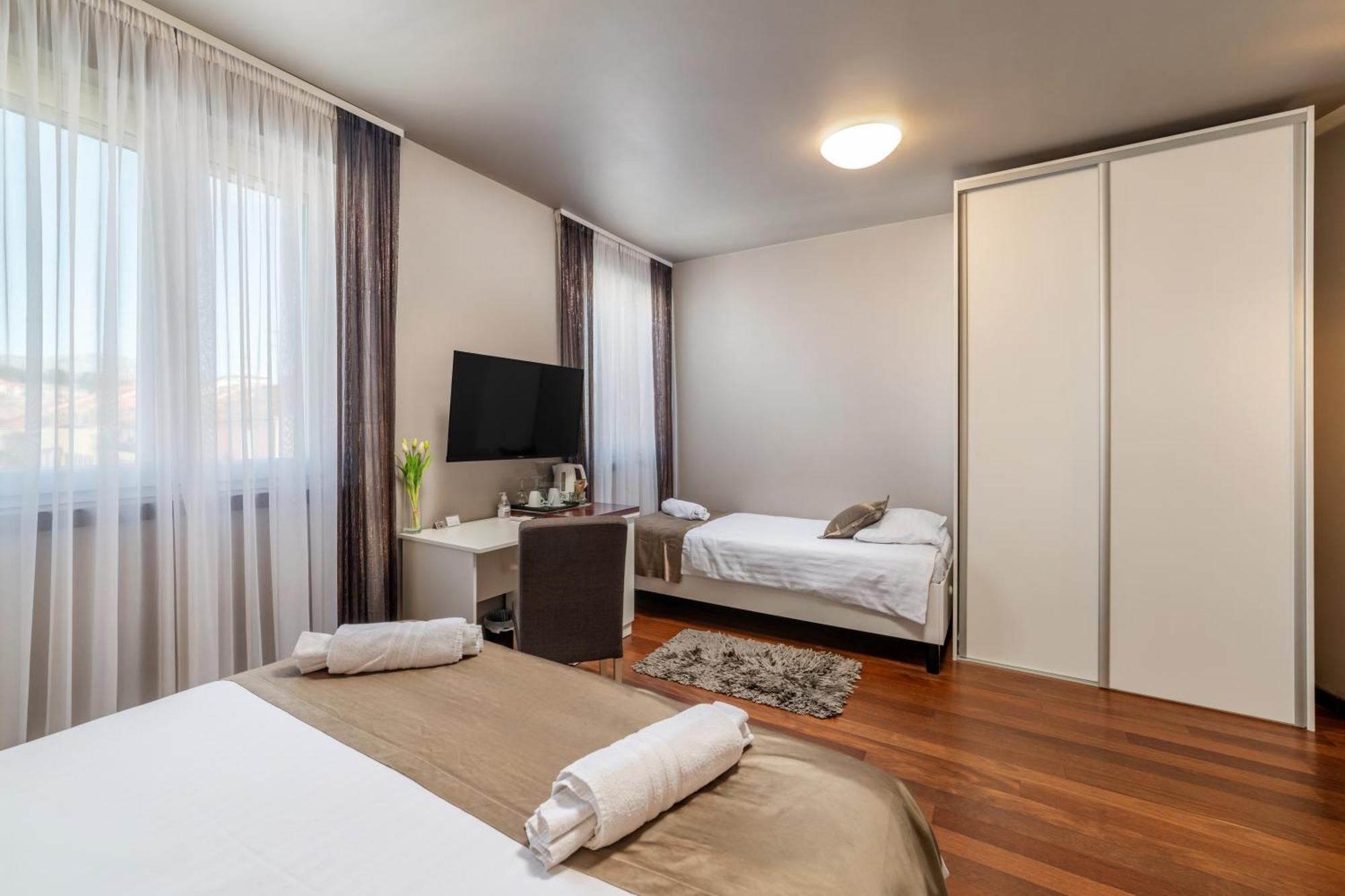 Luxury Rooms Kiara Split Exterior photo